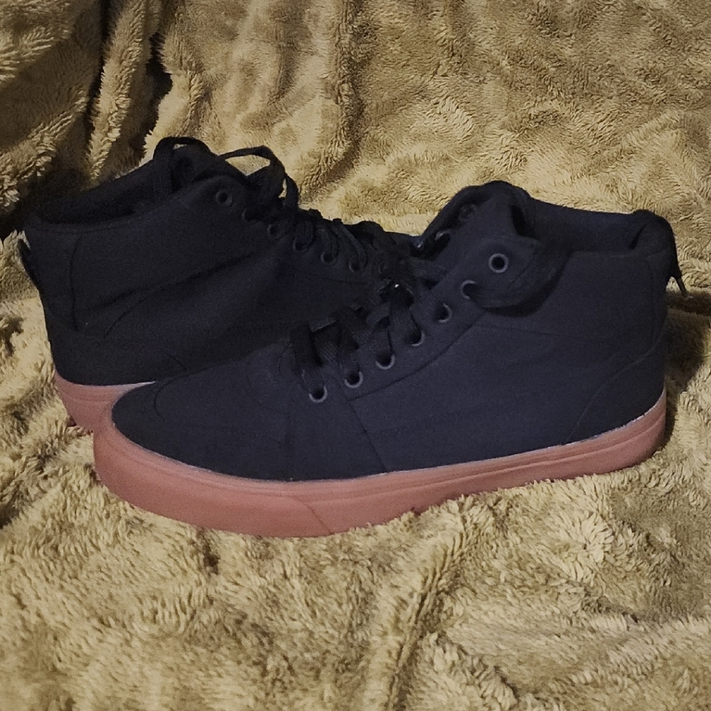 No Boundaries Black and Brown Men's Boots